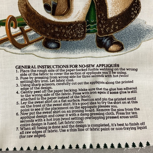 Vintage cotton Christmas fabric appliqués 4 Old World Santa Clauses - Picture 9 of 12